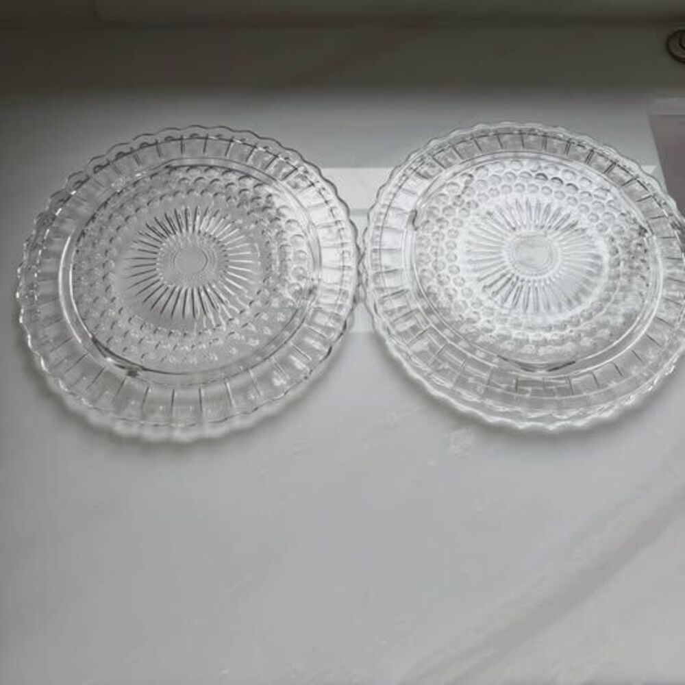 Set of 2 vintage 1950’s Federal Glass Sunflower bubble cake plates